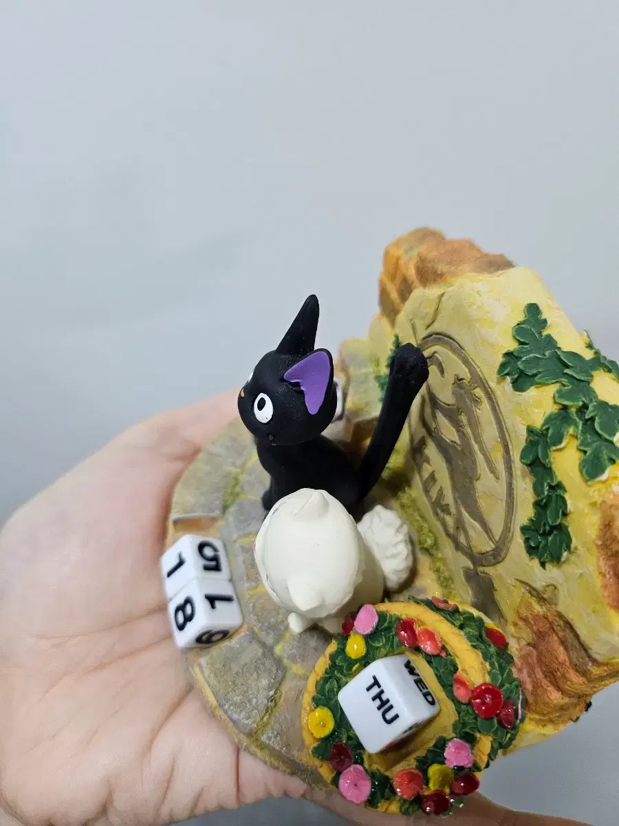 thumbnail-4
